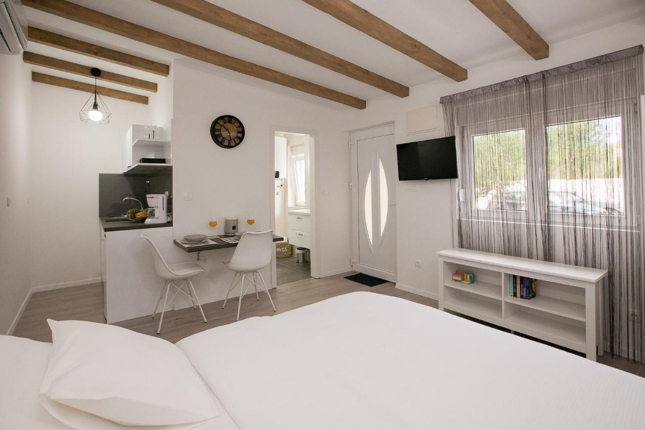 Tara Apartment *
