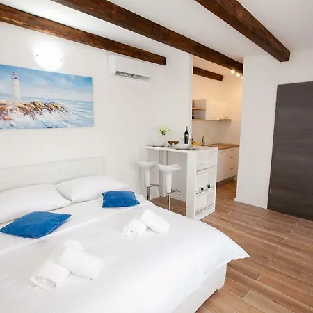 Studio Apartments Tara Zadar Exterior photo