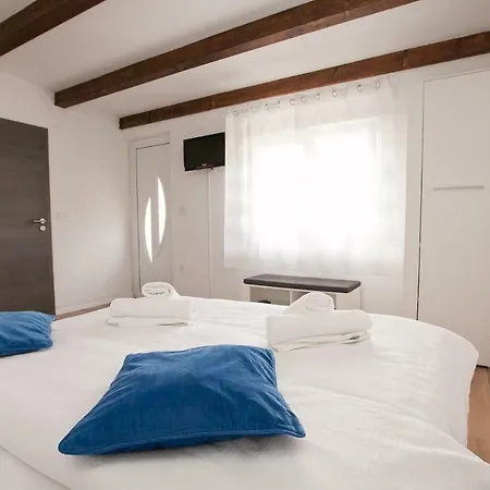 Studio Apartments Tara Zadar Exterior photo