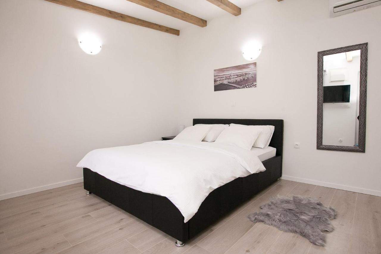 Tara Apartment *