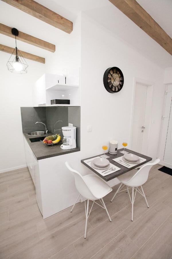 Tara Apartment *